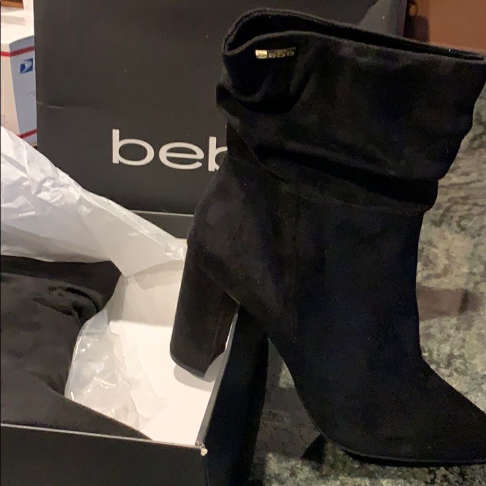 Bebe savors bootie - Picture 2 of 6